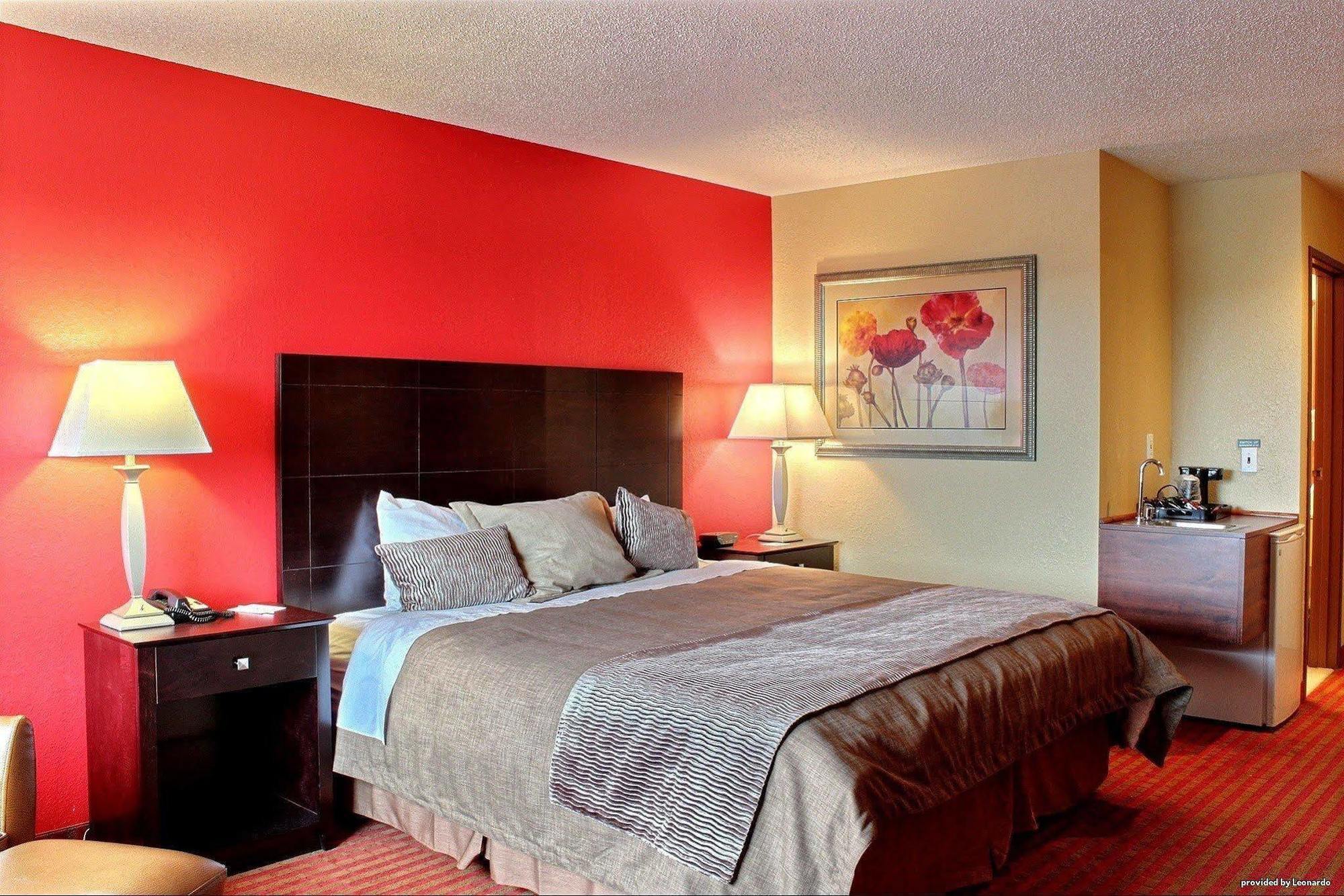 Comfort Inn & Suites At I-74 And 155 Morton Room photo